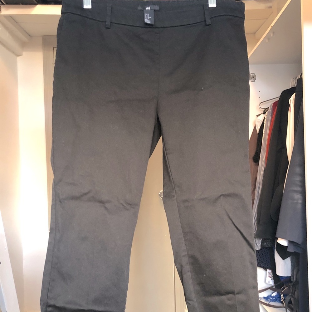Black capris
